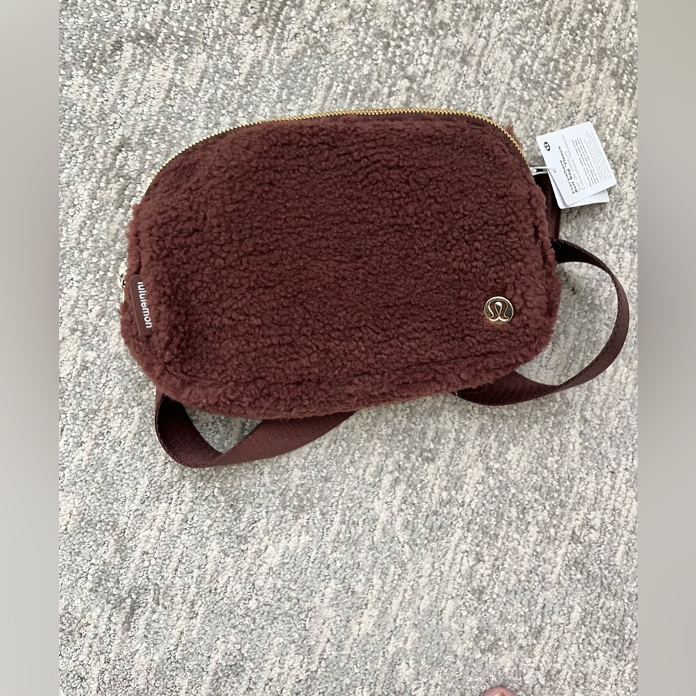 Lululemon belt bag